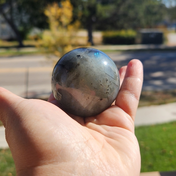 Labradorite Sphere - Picture 6 of 6